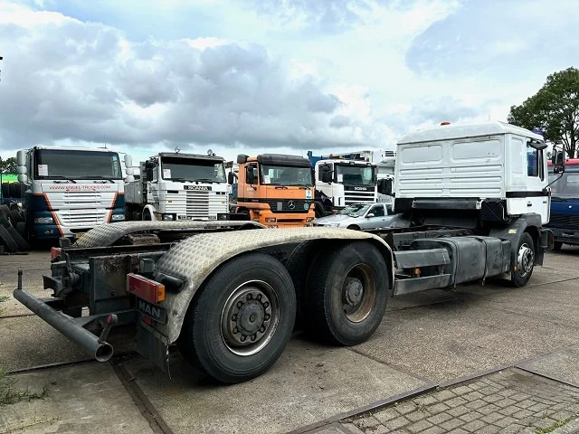 MAN 26.414 FNL-T (6-CILINDERHEADS) 6x4 CHASSIS (EURO 2 / ZF16 MANUAL GEARBOX / REDUCTION AXLES) - Cab chassis truck: picture 3 MAN 26.414 FNL-T (6-CILINDERHEADS) 6x4 CHASSIS (EURO 2 / ZF16 MANUAL GEARBOX / REDUCTION AXLES) - Cab chassis truck: picture 3