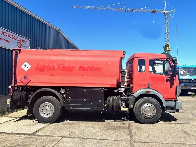 Mercedes-Benz SK 1726 (ORIGINAL GERMAN) 13.500 LITER TANK TRUCK (ZF16 MANUAL GEARBOX / FULL STEEL SUSPENSION / REDUCTION AXLE / ANALOG COUNTER - Tank truck: picture 4 Mercedes-Benz SK 1726 (ORIGINAL GERMAN) 13.500 LITER TANK TRUCK (ZF16 MANUAL GEARBOX / FULL STEEL SUSPENSION / REDUCTION AXLE / ANALOG COUNTER - Tank truck: picture 4