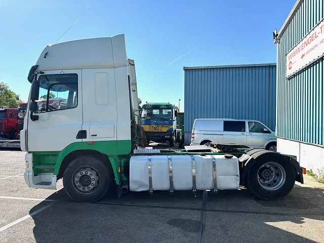 DAF CF 85.410 SPACECAB 4x2 (ZF16 MANUAL GEARBOX / MX-BRAKE / 995 LITER DIESELTANK / AIRCONDITIONING / FRIDGE UNTHER BED) - Tractor unit: picture 5 DAF CF 85.410 SPACECAB 4x2 (ZF16 MANUAL GEARBOX / MX-BRAKE / 995 LITER DIESELTANK / AIRCONDITIONING / FRIDGE UNTHER BED) - Tractor unit: picture 5