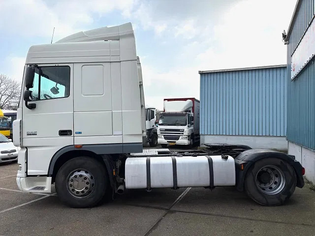 DAF XF 105.460 ATE SPACECAB 4x2 ONLY 835.500 KM (ZF-MANUAL GEARBOX / ZF-INTARDER / AIRCONDITIONING / EURO 5) - Tractor unit: picture 4 DAF XF 105.460 ATE SPACECAB 4x2 ONLY 835.500 KM (ZF-MANUAL GEARBOX / ZF-INTARDER / AIRCONDITIONING / EURO 5) - Tractor unit: picture 4