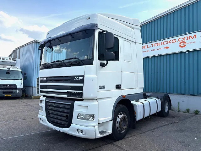 DAF XF 105.460 SPACECAB (ZF-MANUAL GEARBOX / 2x DIESELTANK / MX-ENGINE BRAKE / AIRCONDITIONING / FRIDGE / ETC. - Tractor unit: picture 1 DAF XF 105.460 SPACECAB (ZF-MANUAL GEARBOX / 2x DIESELTANK / MX-ENGINE BRAKE / AIRCONDITIONING / FRIDGE / ETC. - Tractor unit: picture 1