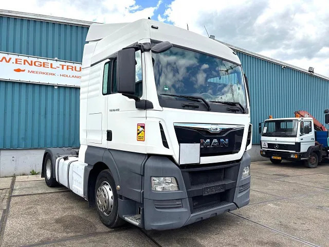 MAN TGX 18.440 BLS XLX (ZF16 MANUAL GEARBOX / 2x DIESELTANK / AIRCONDITIONING / ELECTRICAL MAINSWITCH / FRIDGE / EURO 6) - Tractor unit: picture 2 MAN TGX 18.440 BLS XLX (ZF16 MANUAL GEARBOX / 2x DIESELTANK / AIRCONDITIONING / ELECTRICAL MAINSWITCH / FRIDGE / EURO 6) - Tractor unit: picture 2