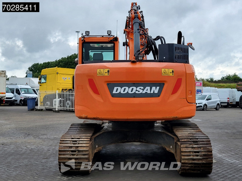 Doosan DX235 LCR-5 BLADE - 2 BUCKETS - GERMAN MACHINE - Crawler excavator: picture 5 Doosan DX235 LCR-5 BLADE - 2 BUCKETS - GERMAN MACHINE - Crawler excavator: picture 5