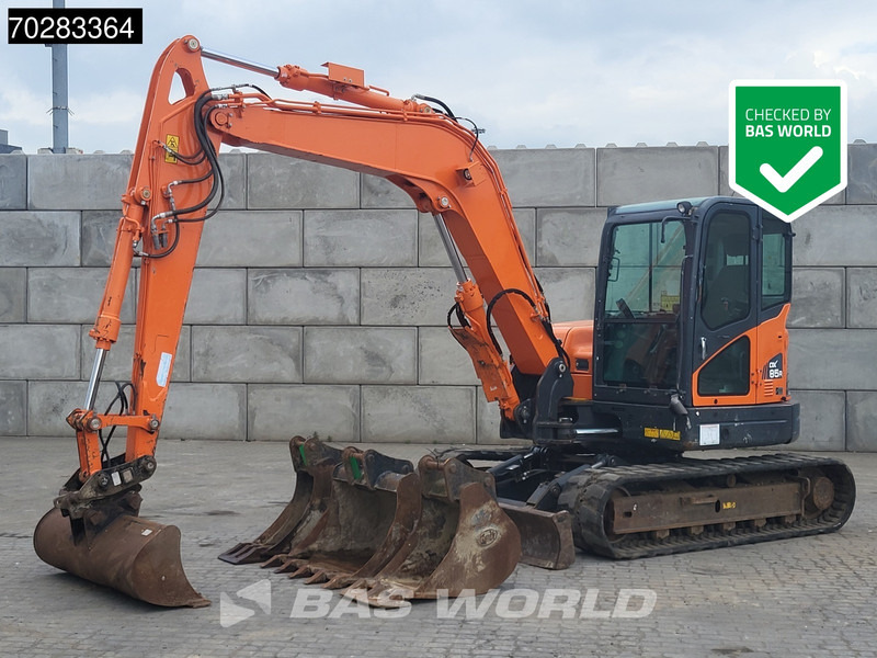 Doosan DX85 R-3 4 BUCKETS - Mini excavator: picture 1 Doosan DX85 R-3 4 BUCKETS - Mini excavator: picture 1