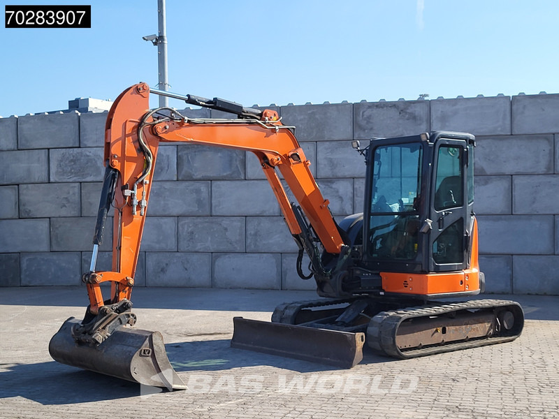 Hitachi ZX55U-6CLR A/C - 3 BUCKETS - Mini excavator: picture 2 Hitachi ZX55U-6CLR A/C - 3 BUCKETS - Mini excavator: picture 2
