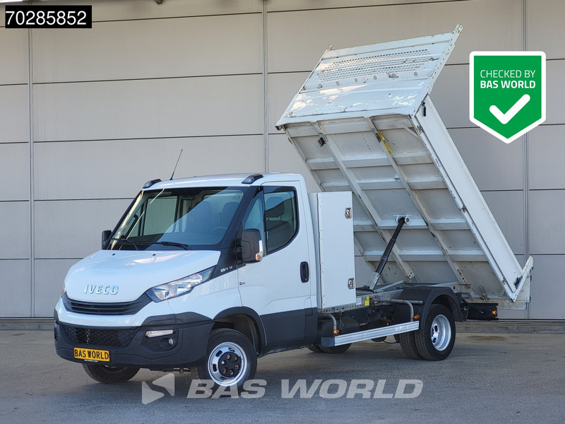 Iveco Daily 35C14 Open Laadbak met Kist Dubbellucht 3,5t Trekhaak Airco Cruise Euro6 Pritsche Pickup Open Box A/C Towbar Cruise control - Flatbed van: picture 1 Iveco Daily 35C14 Open Laadbak met Kist Dubbellucht 3,5t Trekhaak Airco Cruise Euro6 Pritsche Pickup Open Box A/C Towbar Cruise control - Flatbed van: picture 1
