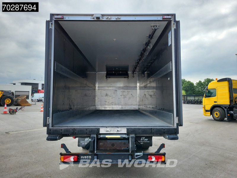 Iveco Eurocargo 120LE220 4X2 12tonner Carrier Supra 750 cooler Meat hang Manual Euro 6 - Refrigerator truck: picture 3 Iveco Eurocargo 120LE220 4X2 12tonner Carrier Supra 750 cooler Meat hang Manual Euro 6 - Refrigerator truck: picture 3