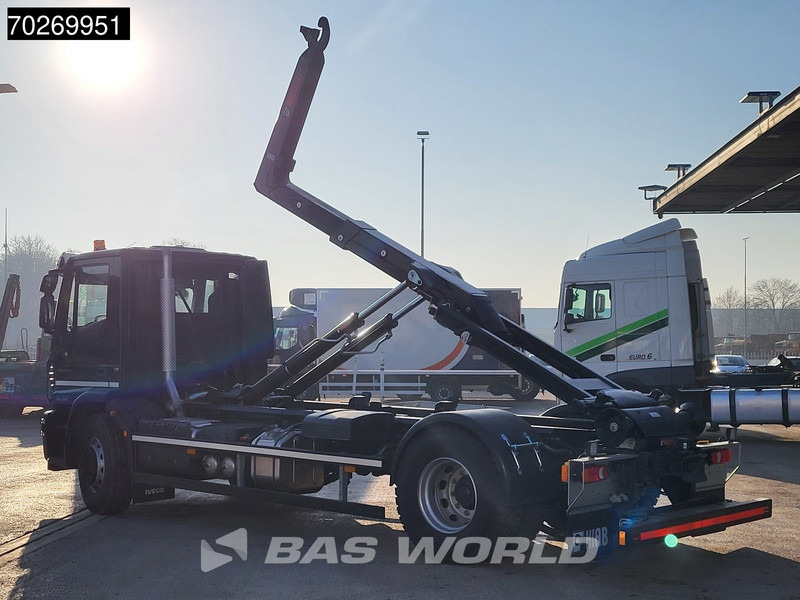 Iveco Eurocargo 180E320 4X2 NEW! 14tons Hiab Multilift ULT14S51 ACC Euro 6 - Hook lift truck: picture 2 Iveco Eurocargo 180E320 4X2 NEW! 14tons Hiab Multilift ULT14S51 ACC Euro 6 - Hook lift truck: picture 2
