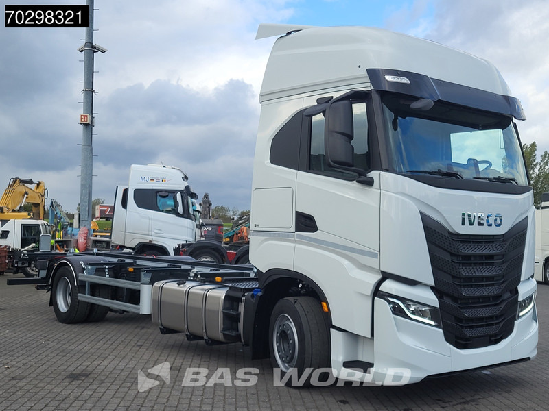 Iveco S-Way 460 4X2 NEW! BDF Navi ACC LED Automatic Euro 6 - Container transporter/ Swap body truck: picture 3 Iveco S-Way 460 4X2 NEW! BDF Navi ACC LED Automatic Euro 6 - Container transporter/ Swap body truck: picture 3