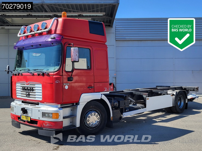 MAN FL 19.314 4X2 NL-Truck Manual Ladebordwand Euro 2 - Container transporter/ Swap body truck: picture 1 MAN FL 19.314 4X2 NL-Truck Manual Ladebordwand Euro 2 - Container transporter/ Swap body truck: picture 1