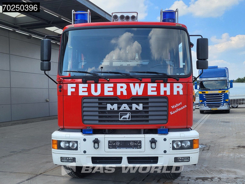 MAN TGA 14.284 4X4 4x4 Manual Schlingmann LF16/12 pump Feuerwehr Steelsuspension Euro 2 - Fire truck: picture 3 MAN TGA 14.284 4X4 4x4 Manual Schlingmann LF16/12 pump Feuerwehr Steelsuspension Euro 2 - Fire truck: picture 3