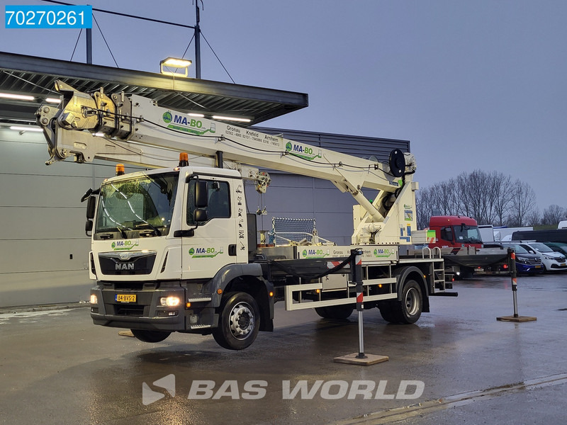 MAN TGM 18.250 4X2 44mtrs Böcker AK44/4000 Hubarbeitsbühne Manual Euro 6 - Crane truck: picture 2 MAN TGM 18.250 4X2 44mtrs Böcker AK44/4000 Hubarbeitsbühne Manual Euro 6 - Crane truck: picture 2