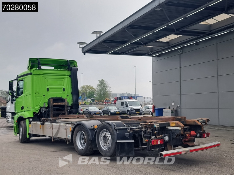 Mercedes-Benz Actros 2545 6X2 Hydraulic Liftable BDF system Lift+steering axle ADR Euro 6 - Container transporter/ Swap body truck: picture 2 Mercedes-Benz Actros 2545 6X2 Hydraulic Liftable BDF system Lift+steering axle ADR Euro 6 - Container transporter/ Swap body truck: picture 2