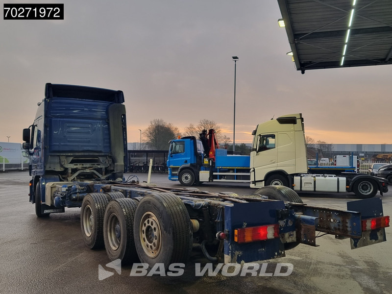 Mercedes-Benz Actros 2651 8X4 Lift+Lenkachse Automatic Retarder Euro 5 - Cab chassis truck: picture 2 Mercedes-Benz Actros 2651 8X4 Lift+Lenkachse Automatic Retarder Euro 5 - Cab chassis truck: picture 2