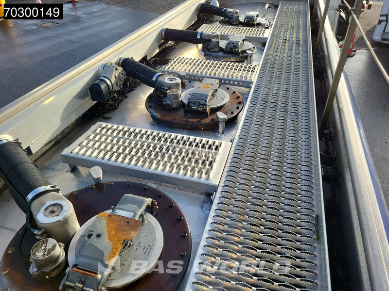Mercedes-Benz Antos 1824 4X2 13.500Liter Fuel tanker ADR Automatic Euro 6 - Tank truck: picture 5 Mercedes-Benz Antos 1824 4X2 13.500Liter Fuel tanker ADR Automatic Euro 6 - Tank truck: picture 5