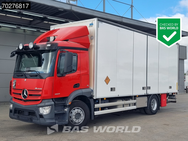 Mercedes-Benz Antos 1827 4X2 19tonner 2000kg Ladebordwand Automatic Euro 6 - Box truck: picture 1 Mercedes-Benz Antos 1827 4X2 19tonner 2000kg Ladebordwand Automatic Euro 6 - Box truck: picture 1