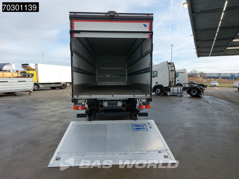 Mercedes-Benz Antos 1827 Antos 4X2 19tonner LOW Mileage! Automatic 1500kg Ladebordwand Euro 6 - Box truck: picture 5 Mercedes-Benz Antos 1827 Antos 4X2 19tonner LOW Mileage! Automatic 1500kg Ladebordwand Euro 6 - Box truck: picture 5