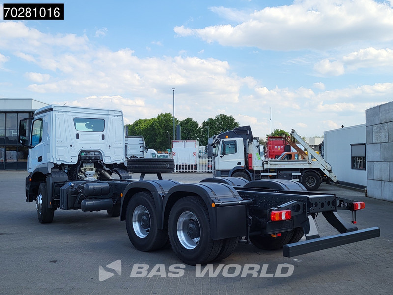 Mercedes-Benz Arocs 2640 6X4 NEW chassis PTO preparation Big-Axle Alcoa Automatic Euro 6 - Cab chassis truck: picture 2 Mercedes-Benz Arocs 2640 6X4 NEW chassis PTO preparation Big-Axle Alcoa Automatic Euro 6 - Cab chassis truck: picture 2
