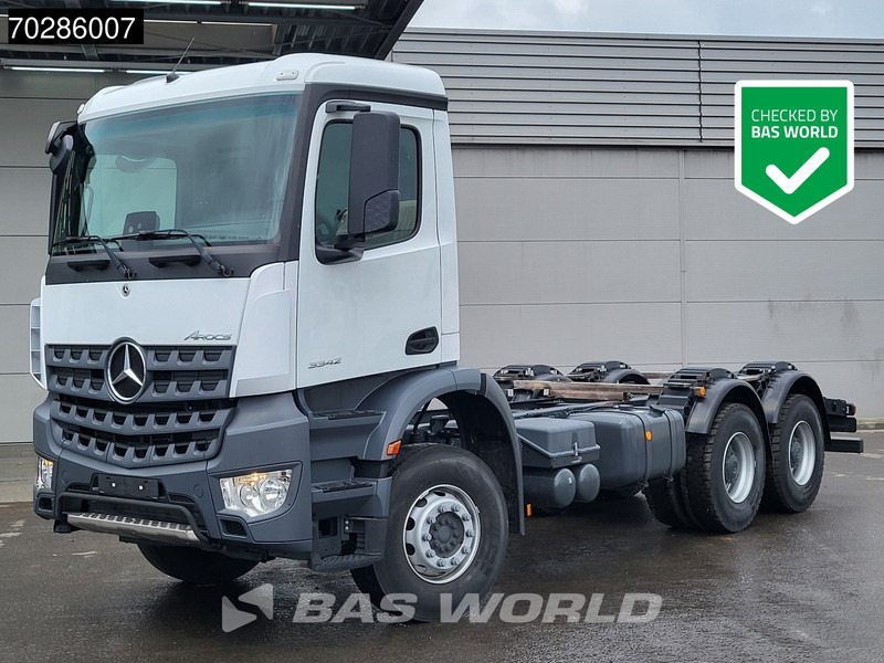 Mercedes-Benz Arocs 3342 6X4 NEW 6x4 chassis Big-Axle Automatic Steel suspension Euro 3 - Cab chassis truck: picture 1 Mercedes-Benz Arocs 3342 6X4 NEW 6x4 chassis Big-Axle Automatic Steel suspension Euro 3 - Cab chassis truck: picture 1