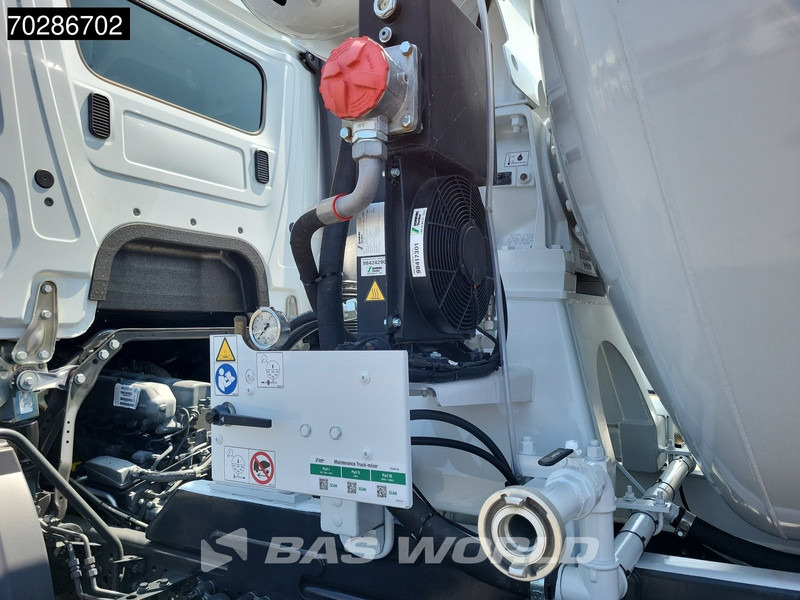 Mercedes-Benz Arocs 4145 8X4 NEW! 10m3 Schwing Stetter Mixer Manual Big-Axle Steel suspension Euro 3 - Concrete mixer truck: picture 5 Mercedes-Benz Arocs 4145 8X4 NEW! 10m3 Schwing Stetter Mixer Manual Big-Axle Steel suspension Euro 3 - Concrete mixer truck: picture 5