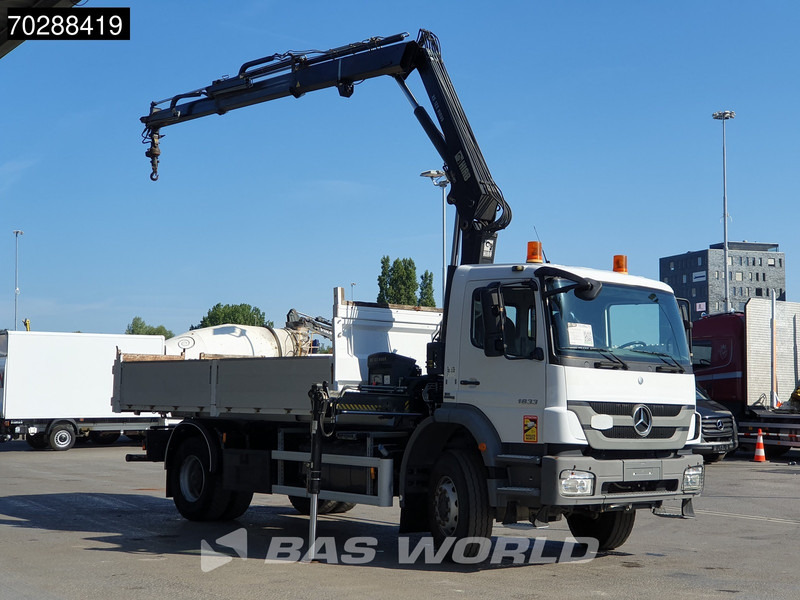 Mercedes-Benz Axor 1833 Axor 4X2 HIAB XS B-122 HIDUO Crane Kran Manual Steelsuspension Big-Axle Euro 5 - Tipper, Crane truck: picture 3 Mercedes-Benz Axor 1833 Axor 4X2 HIAB XS B-122 HIDUO Crane Kran Manual Steelsuspension Big-Axle Euro 5 - Tipper, Crane truck: picture 3