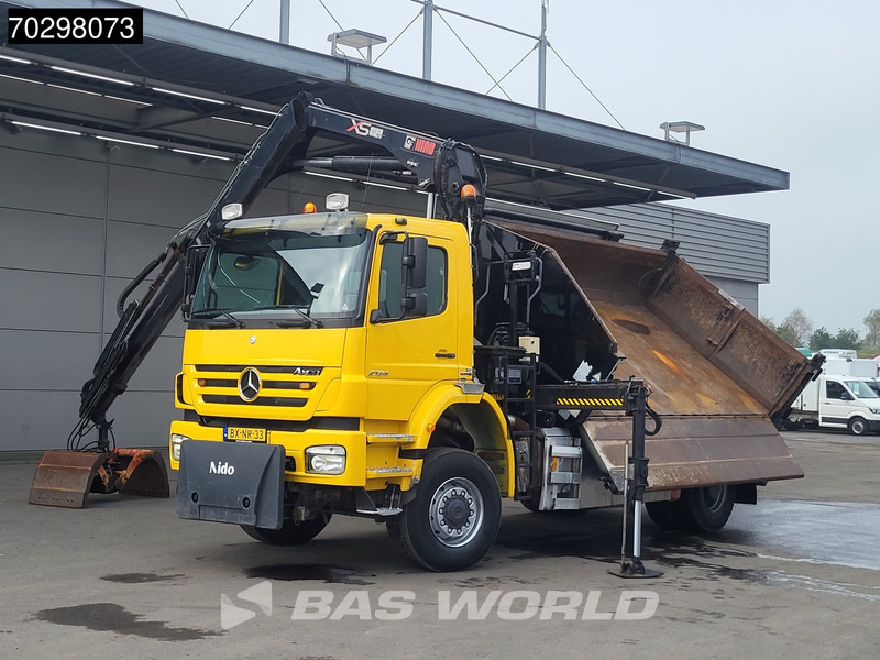 Mercedes-Benz Axor 2124 Axor 4X4 8m3 Tipper HIAB 122 B-2 HIDUO Crane Steel suspension Automatic Big-Axle Euro 5 - Tipper, Crane truck: picture 5 Mercedes-Benz Axor 2124 Axor 4X4 8m3 Tipper HIAB 122 B-2 HIDUO Crane Steel suspension Automatic Big-Axle Euro 5 - Tipper, Crane truck: picture 5