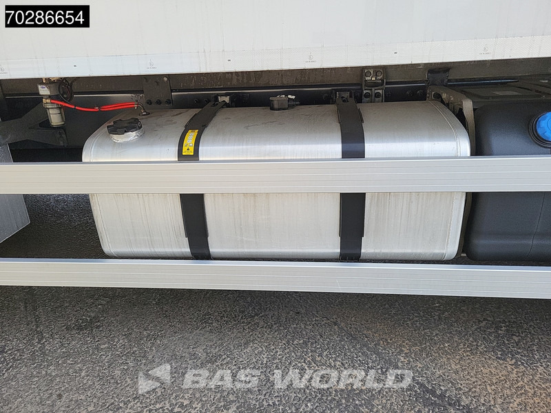 Refrigerator truck Renault T 380 4X2 Carrier Supra1150U-Mt Optibrake Ladebordwand Automatic Navi ACC Euro 6: picture 14