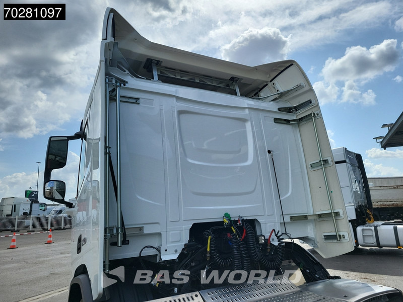 DAF XD 450 4X2 Day Cab ACC LED - Tractor unit: picture 3 DAF XD 450 4X2 Day Cab ACC LED - Tractor unit: picture 3