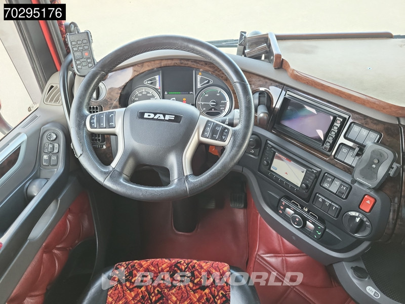 Tractor unit DAF XF 530 6X2 Special Interior! NL-Truck SSC Lift+Lenkachse ACC Navi Euro 6: picture 17