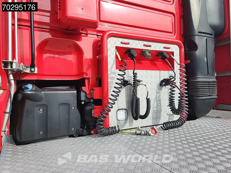 Tractor unit DAF XF 530 6X2 Special Interior! NL-Truck SSC Lift+Lenkachse ACC Navi Euro 6: picture 12