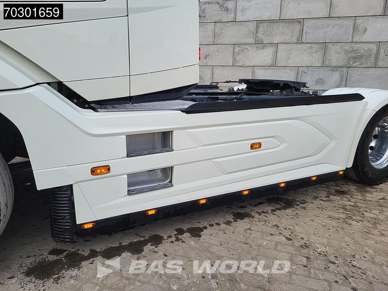 Tractor unit DAF XG+ 530 4X2 Top Condition! XG+ Retarder 2xTanks Leather Alcoa's Standklima ACC Euro 6: picture 18