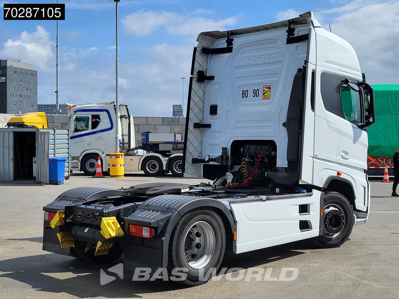 Ford F-Max 500 4X2 Retarder 2xTanks ACC Standklima Euro 6 - Tractor unit: picture 5 Ford F-Max 500 4X2 Retarder 2xTanks ACC Standklima Euro 6 - Tractor unit: picture 5