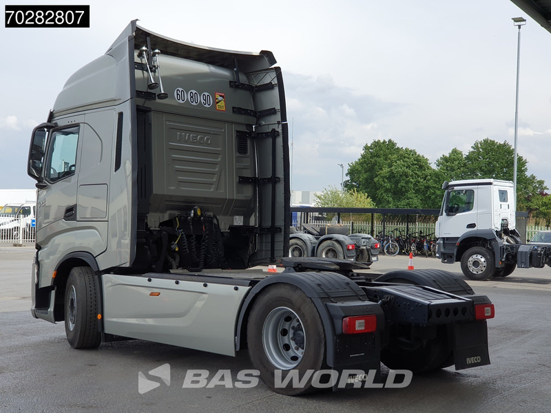 Iveco S-Way 530 4X2 Retarder Standklima LED Navi Euro 6 - Tractor unit: picture 2 Iveco S-Way 530 4X2 Retarder Standklima LED Navi Euro 6 - Tractor unit: picture 2
