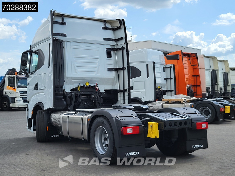 Iveco S-Way 580 4X2 NEW! 2x Tanks Navi ACC Standklima - Tractor unit: picture 2 Iveco S-Way 580 4X2 NEW! 2x Tanks Navi ACC Standklima - Tractor unit: picture 2