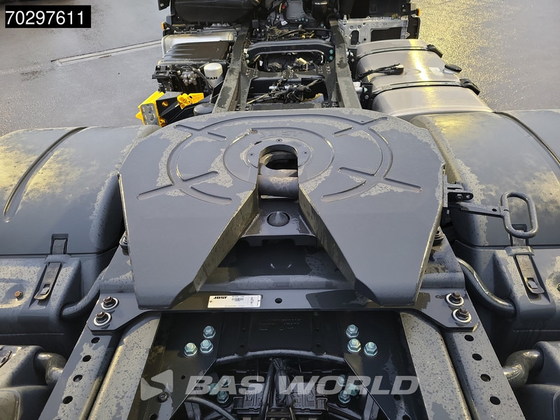 New Tractor unit MAN TGS 33.440 6X4 NEW! TN Manual Full-Steel Big-Axle Drumbrakes Euro 2: picture 13 New Tractor unit MAN TGS 33.440 6X4 NEW! TN Manual Full-Steel Big-Axle Drumbrakes Euro 2: picture 13