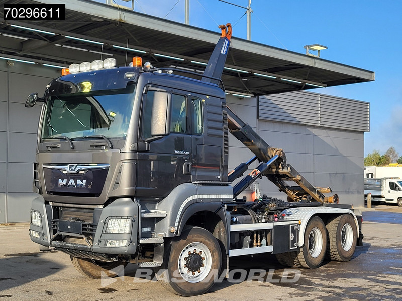 MAN TGS 33.510 TGS 6X6 Tractorhead + hooklift 20t AJK 5th wheel Wechselsystem Retarder Automatic - Tractor unit: picture 5 MAN TGS 33.510 TGS 6X6 Tractorhead + hooklift 20t AJK 5th wheel Wechselsystem Retarder Automatic - Tractor unit: picture 5
