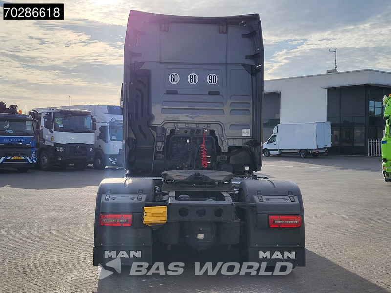 MAN TGX 18.520 4X2 Individual Lion S! GX Retarder Full-Air 2x Tanks Navi LED ACC Euro 6 - Tractor unit: picture 5 MAN TGX 18.520 4X2 Individual Lion S! GX Retarder Full-Air 2x Tanks Navi LED ACC Euro 6 - Tractor unit: picture 5