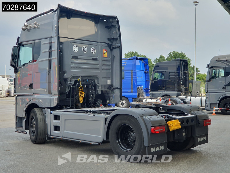 MAN TGX 18.520 4X2 Individual Lion S! GX Retarder Full-Air 2x Tanks Navi LED ACC Euro 6 - Tractor unit: picture 2 MAN TGX 18.520 4X2 Individual Lion S! GX Retarder Full-Air 2x Tanks Navi LED ACC Euro 6 - Tractor unit: picture 2