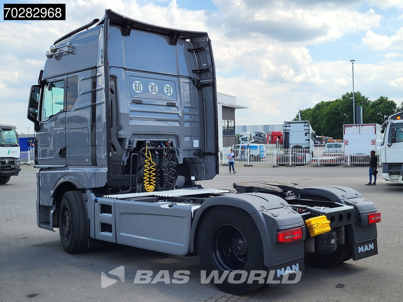 MAN TGX 18.520 4X2 Individual Lion S! GX Retarder Full-Air 2x Tanks Navi LED ACC Euro 6 - Tractor unit: picture 2 MAN TGX 18.520 4X2 Individual Lion S! GX Retarder Full-Air 2x Tanks Navi LED ACC Euro 6 - Tractor unit: picture 2