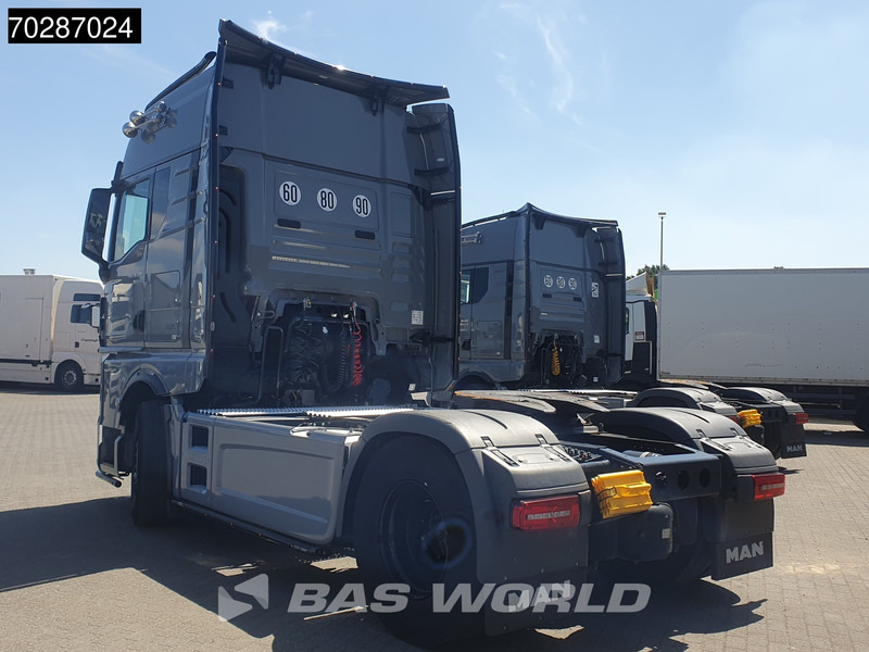 MAN TGX 18.520 4X2 Individual Lion S! GX Retarder Full-Air 2x Tanks Navi LED ACC Euro 6 - Tractor unit: picture 2 MAN TGX 18.520 4X2 Individual Lion S! GX Retarder Full-Air 2x Tanks Navi LED ACC Euro 6 - Tractor unit: picture 2
