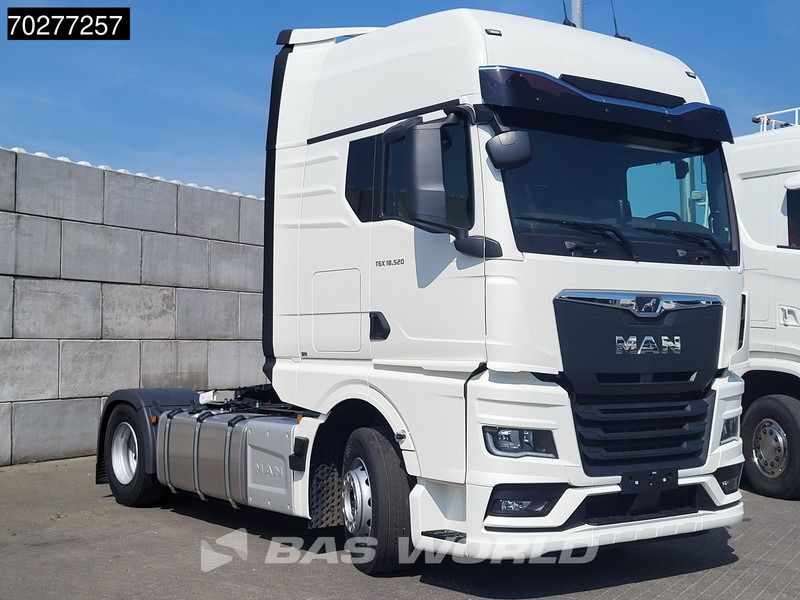 MAN TGX 18.520 4X2 NEW! GX Retarder 2x Tanks Standklima ACC - Tractor unit: picture 3 MAN TGX 18.520 4X2 NEW! GX Retarder 2x Tanks Standklima ACC - Tractor unit: picture 3