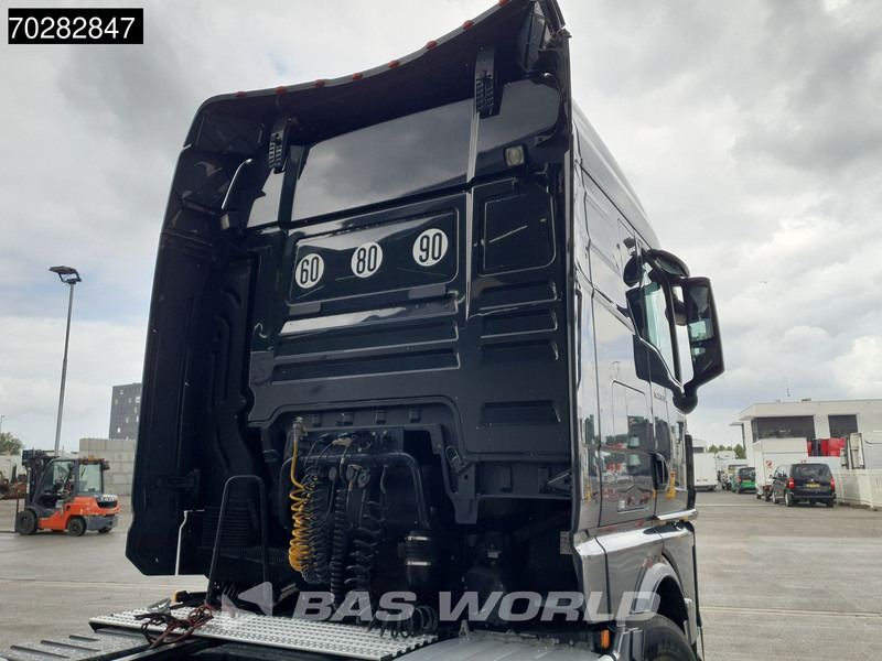 MAN TGX 33.510 832 6X4 120T! GM Retarder ACC Navi - Tractor unit: picture 5 MAN TGX 33.510 832 6X4 120T! GM Retarder ACC Navi - Tractor unit: picture 5