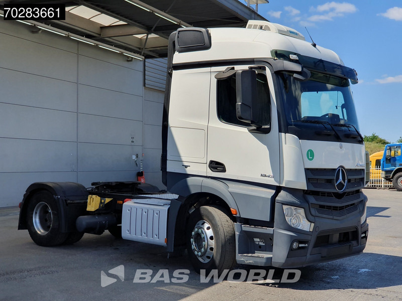 Mercedes-Benz Actros 1843 4X2 StreamSpace Retarder ADR Standklima - Tractor unit: picture 3 Mercedes-Benz Actros 1843 4X2 StreamSpace Retarder ADR Standklima - Tractor unit: picture 3