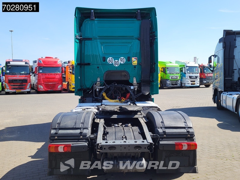 Mercedes-Benz Actros 1843 Actros 4X2 StreamSpace Euro 6 - Tractor unit: picture 3 Mercedes-Benz Actros 1843 Actros 4X2 StreamSpace Euro 6 - Tractor unit: picture 3