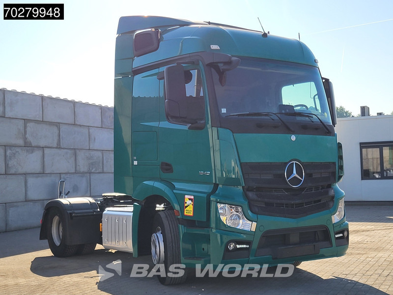 Mercedes-Benz Actros 1843 Actros 4X2 StreamSpace Euro 6 - Tractor unit: picture 3 Mercedes-Benz Actros 1843 Actros 4X2 StreamSpace Euro 6 - Tractor unit: picture 3