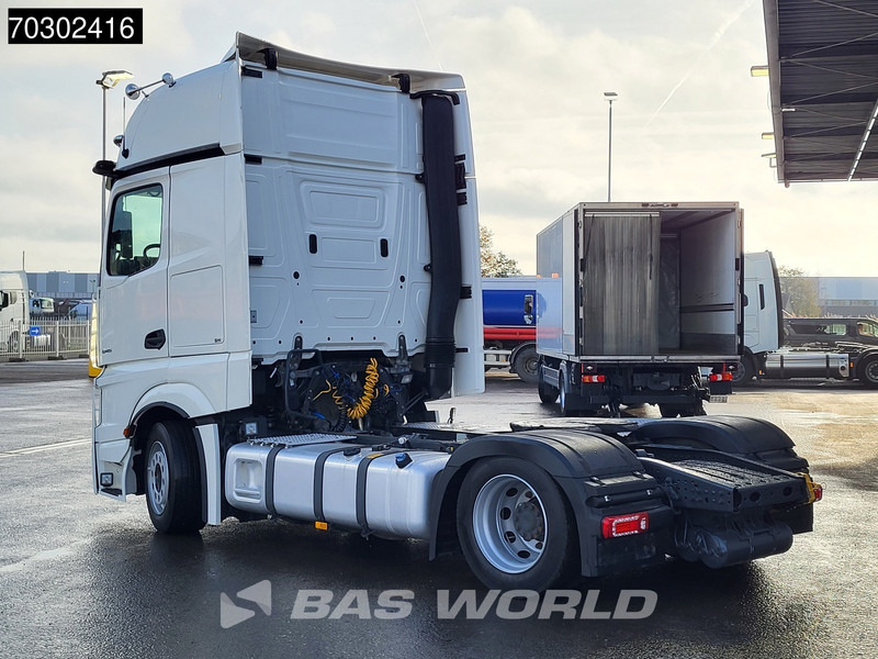 Mercedes-Benz Actros 1845 4X2 GigaSpace Mega Retarder 2x Tanks Standklima Xenon Euro 6 - Tractor unit: picture 2 Mercedes-Benz Actros 1845 4X2 GigaSpace Mega Retarder 2x Tanks Standklima Xenon Euro 6 - Tractor unit: picture 2