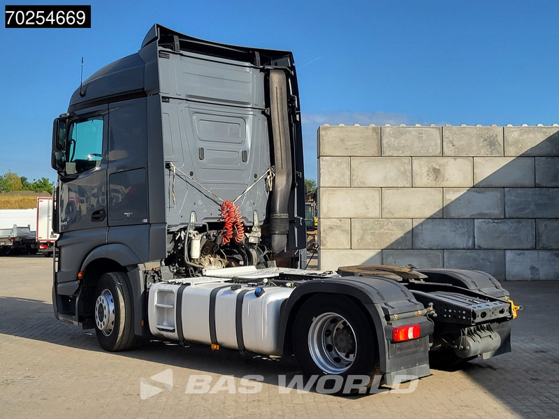Mercedes-Benz Actros 1845 4X2 StreamSpace 2x Tanks - Tractor unit: picture 2 Mercedes-Benz Actros 1845 4X2 StreamSpace 2x Tanks - Tractor unit: picture 2