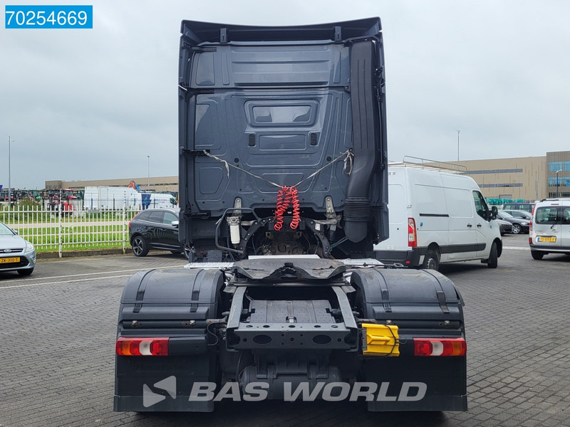 Mercedes-Benz Actros 1845 4X2 StreamSpace 2x Tanks - Tractor unit: picture 3 Mercedes-Benz Actros 1845 4X2 StreamSpace 2x Tanks - Tractor unit: picture 3