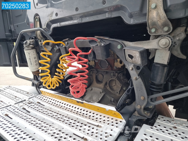 Mercedes-Benz Actros 1845 4X2 StreamSpace 2x Tanks - Tractor unit: picture 5 Mercedes-Benz Actros 1845 4X2 StreamSpace 2x Tanks - Tractor unit: picture 5