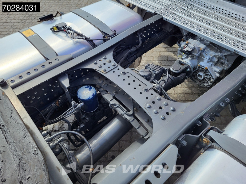 Tractor unit Mercedes-Benz Actros 1845 Actros 4X2 BigSpace 2xTanks MirrorCam Euro 6: picture 13
